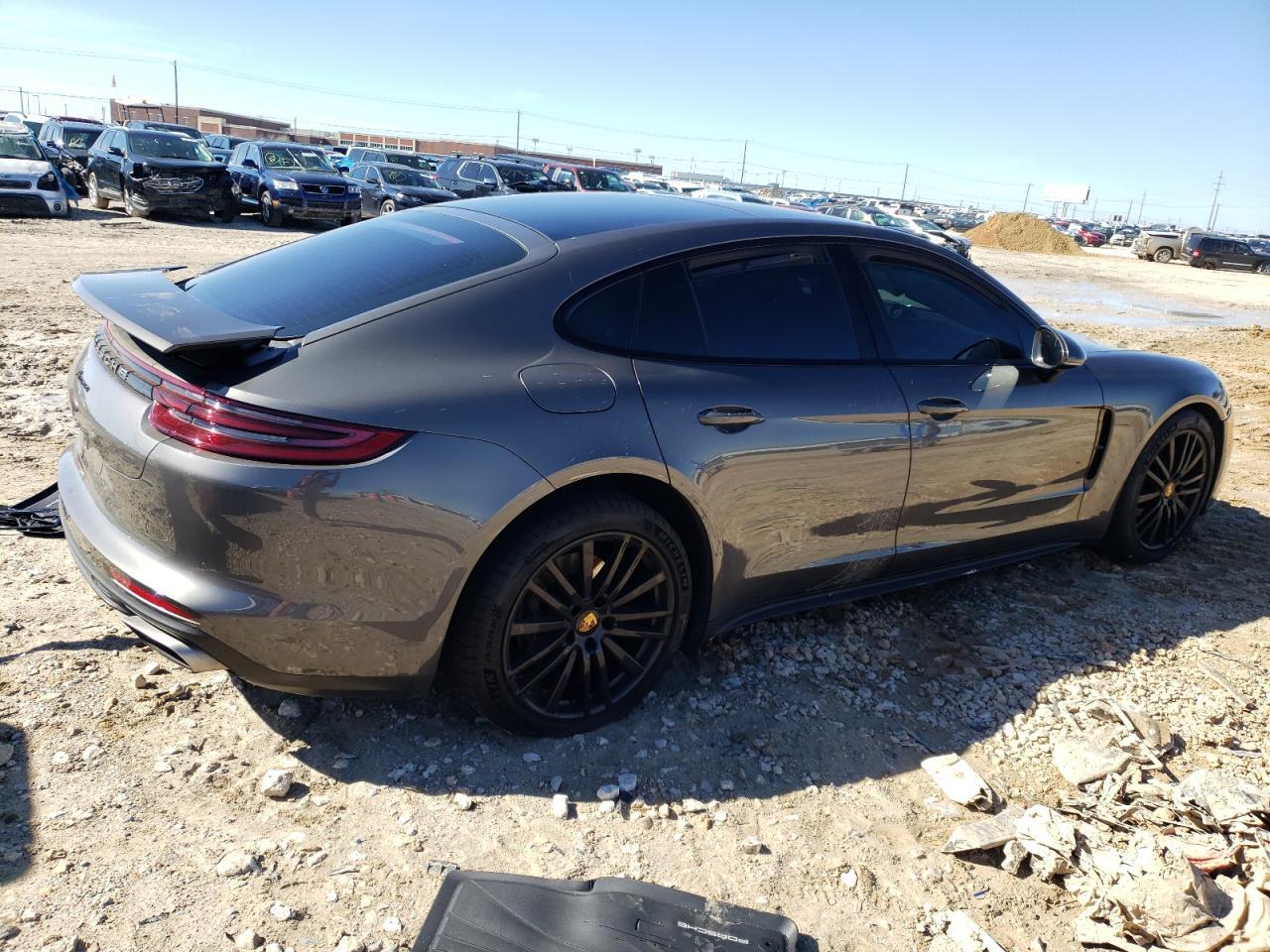2018 PORSCHE PANAMERA 4 - Фото 3