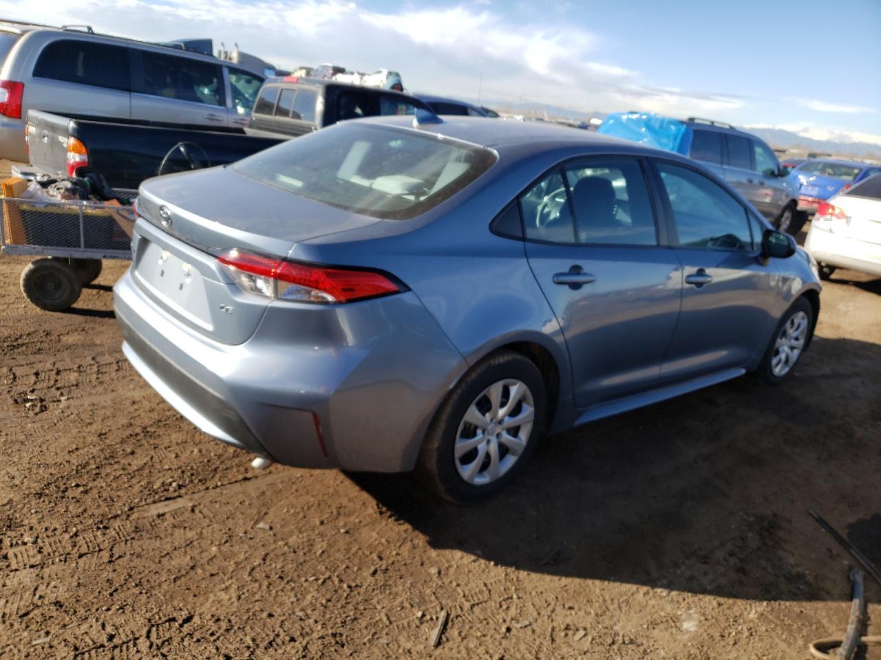 2020 TOYOTA COROLLA LE - Фото 3