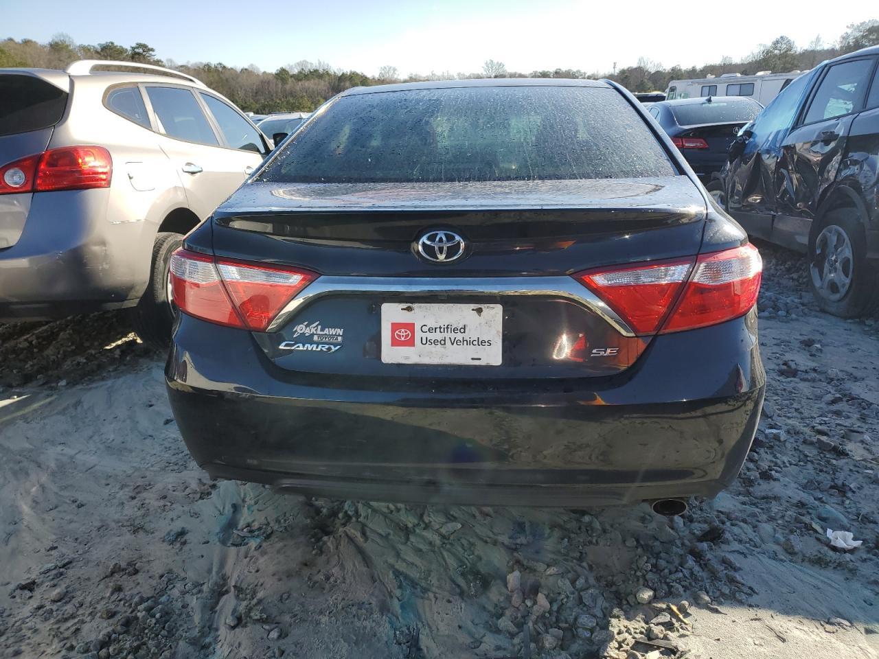 2017 TOYOTA CAMRY LE - Image 6
