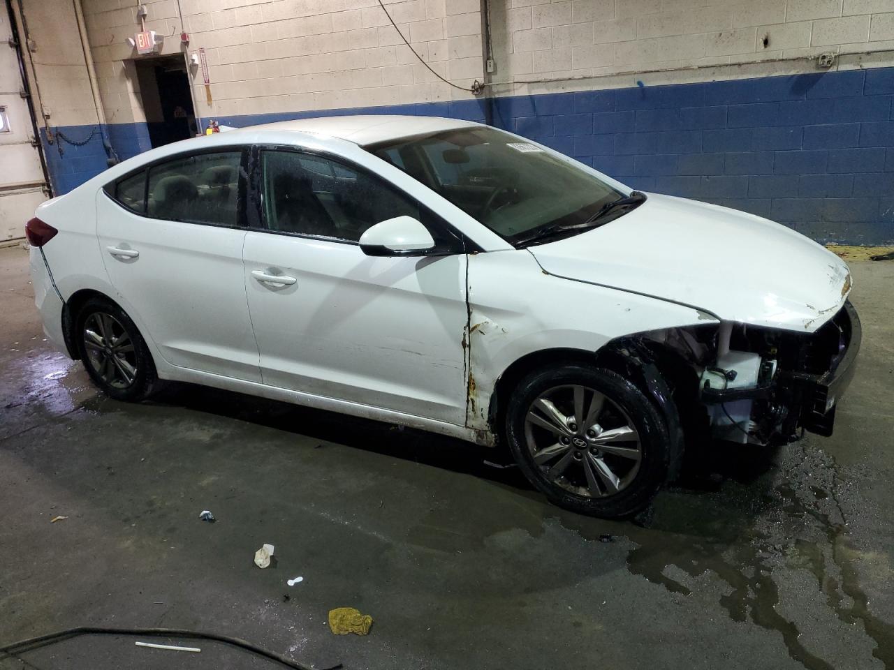 2017 HYUNDAI ELANTRA SE - Image 4