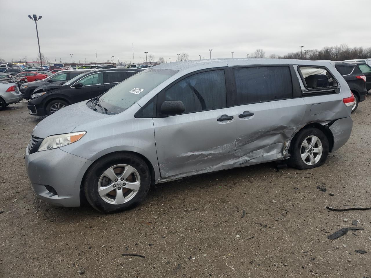 2014 TOYOTA SIENNA car image