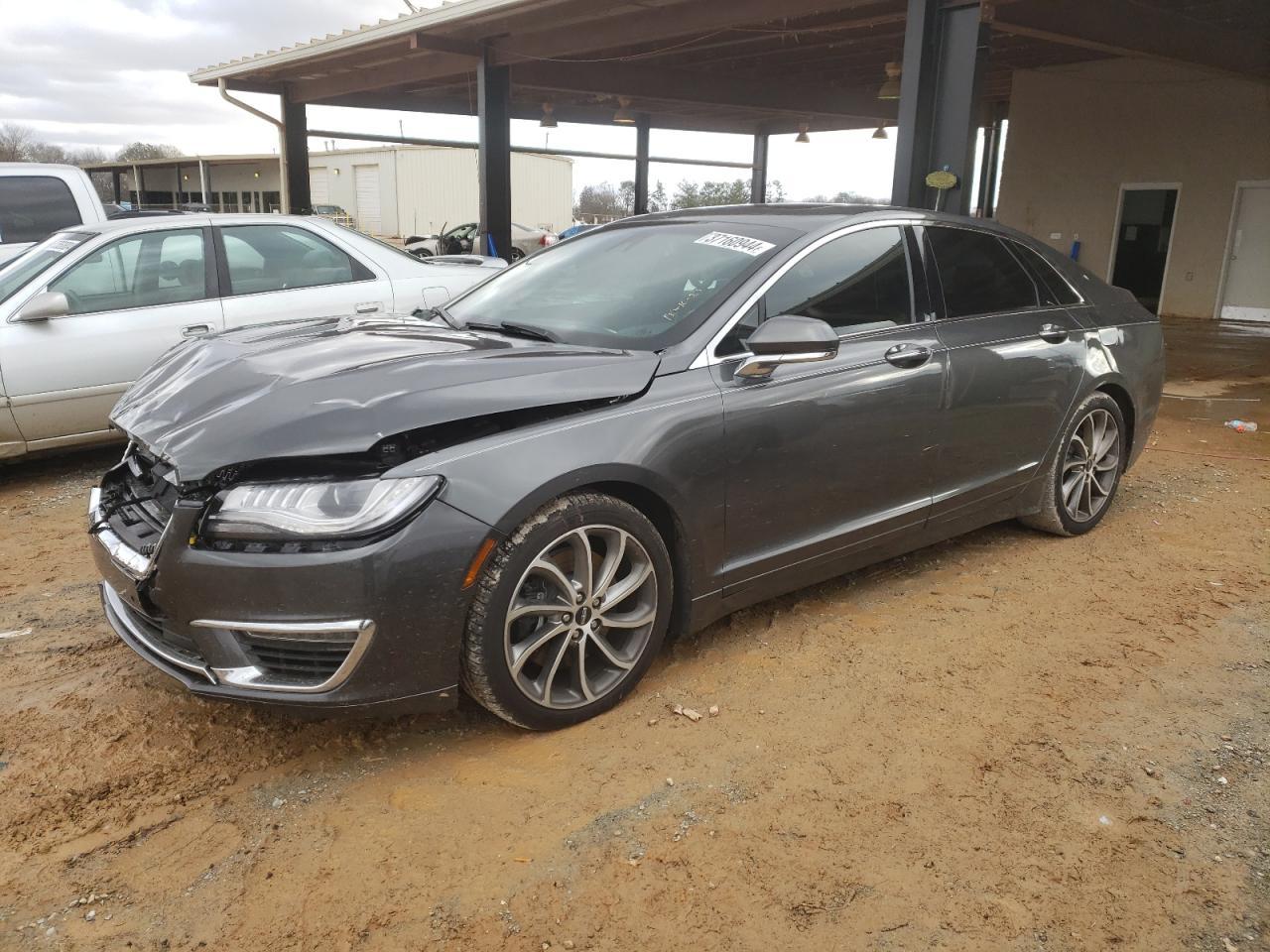 2017 LINCOLN MKZ RESERV car image