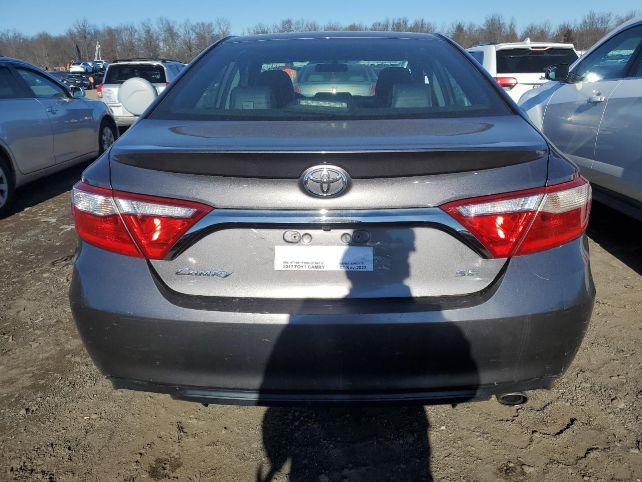 2017 TOYOTA CAMRY LE - Image 6