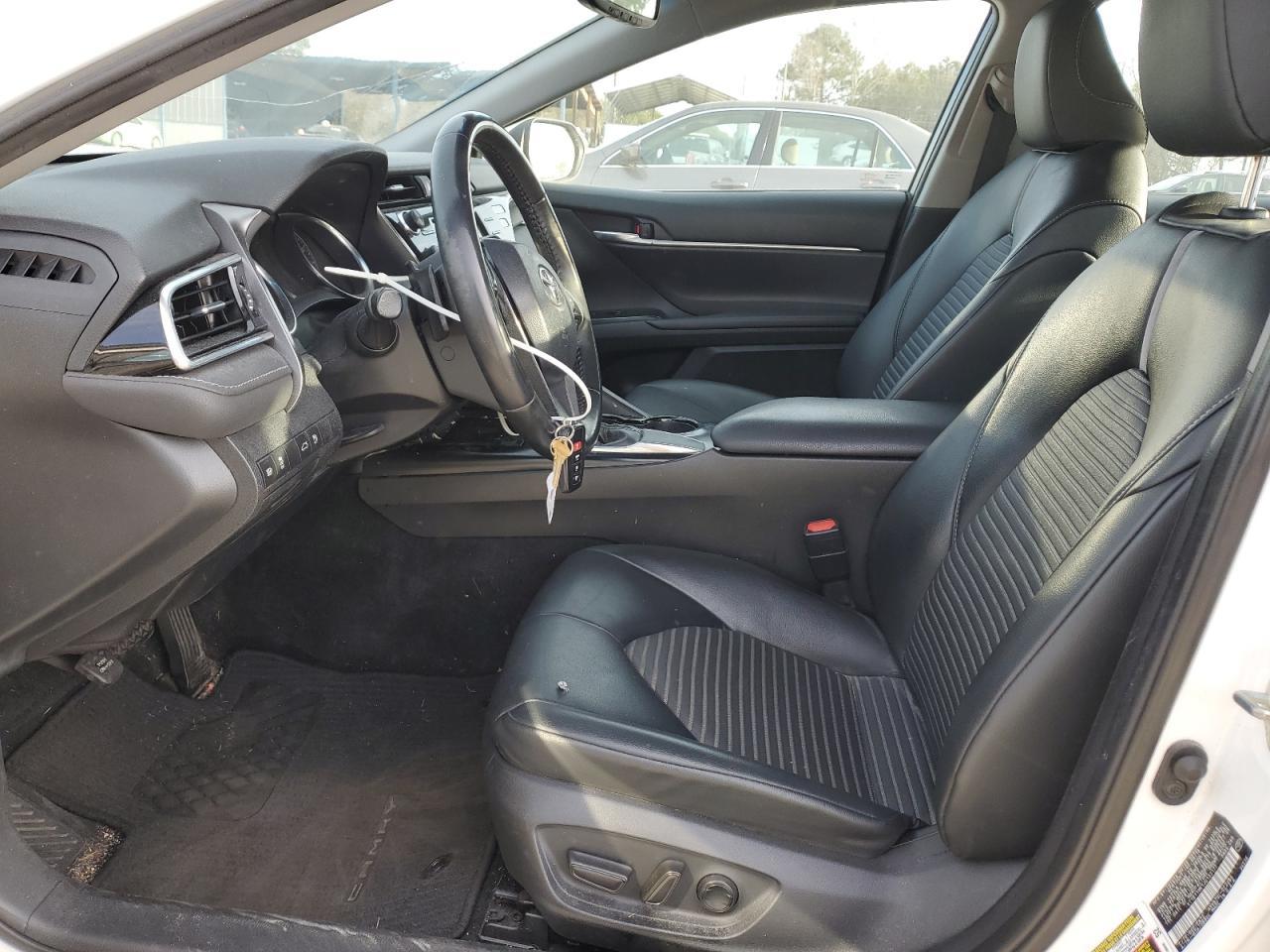 2018 TOYOTA CAMRY L - Фото 7