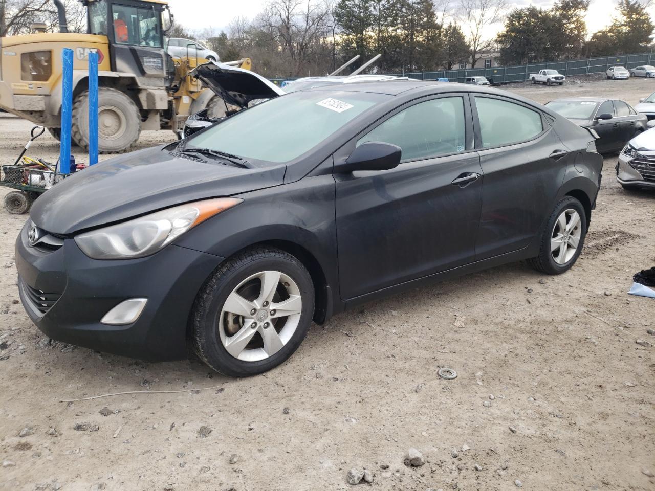 2013 HYUNDAI ELANTRA GL