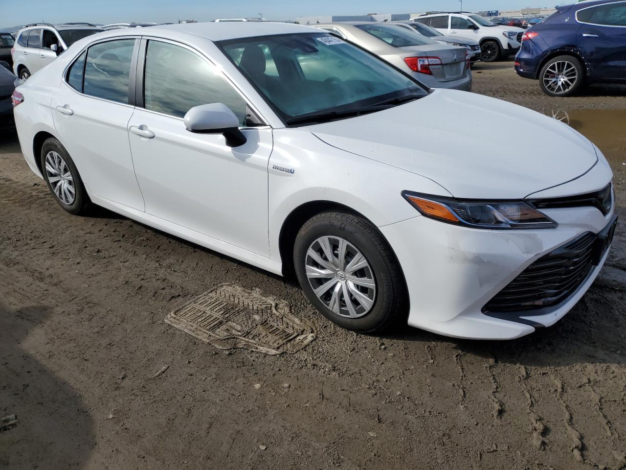 2020 TOYOTA CAMRY LE - Image 4