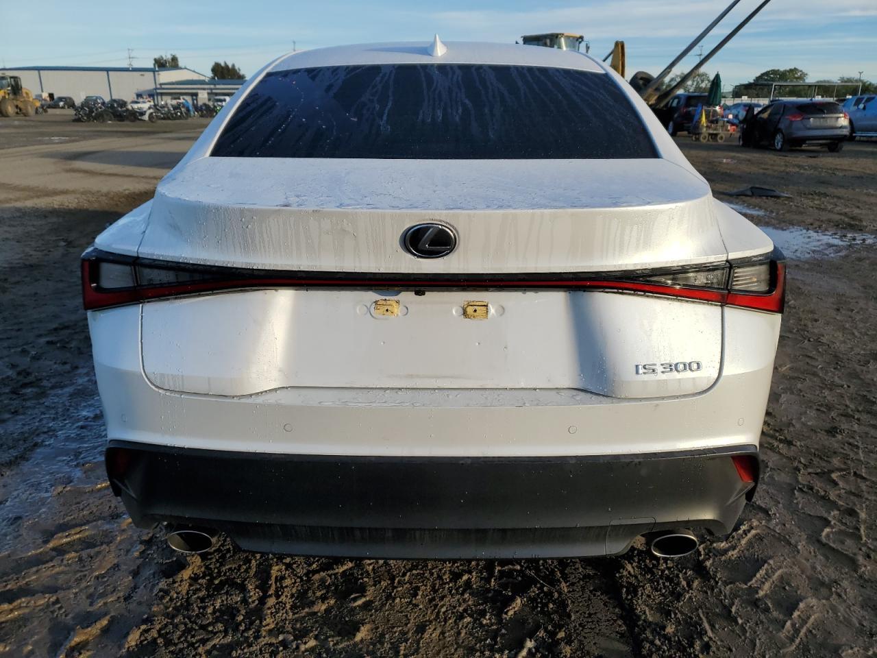 2021 LEXUS IS 300 - Image 6