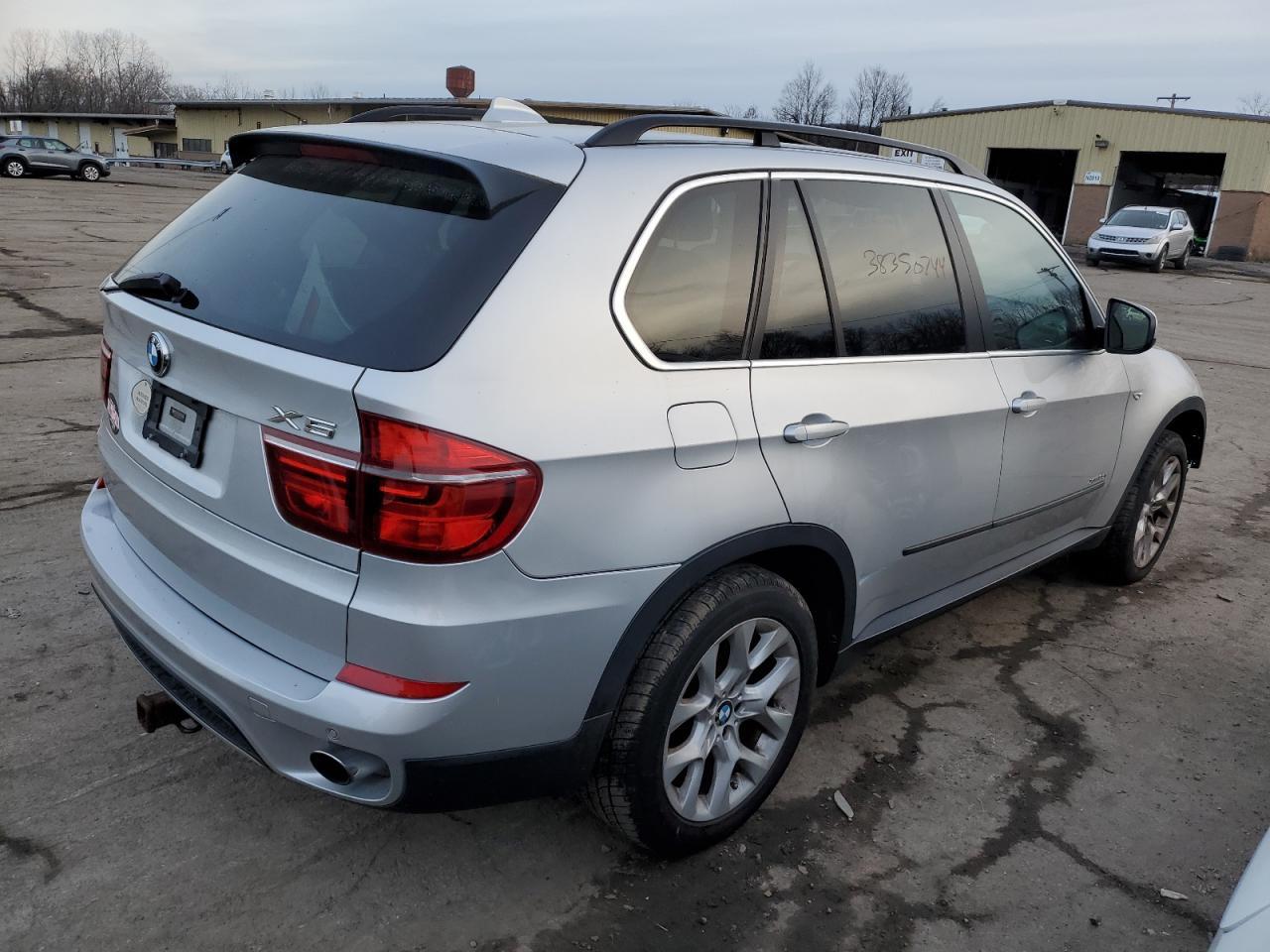 2013 BMW X5 XDRIVE3 - Image 3