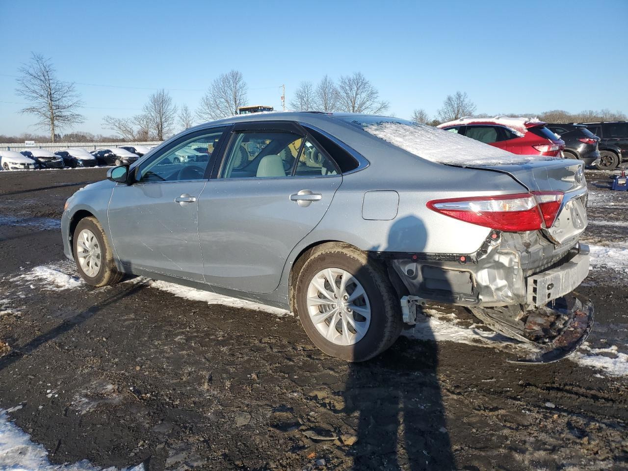 2017 TOYOTA CAMRY LE - Фото 2