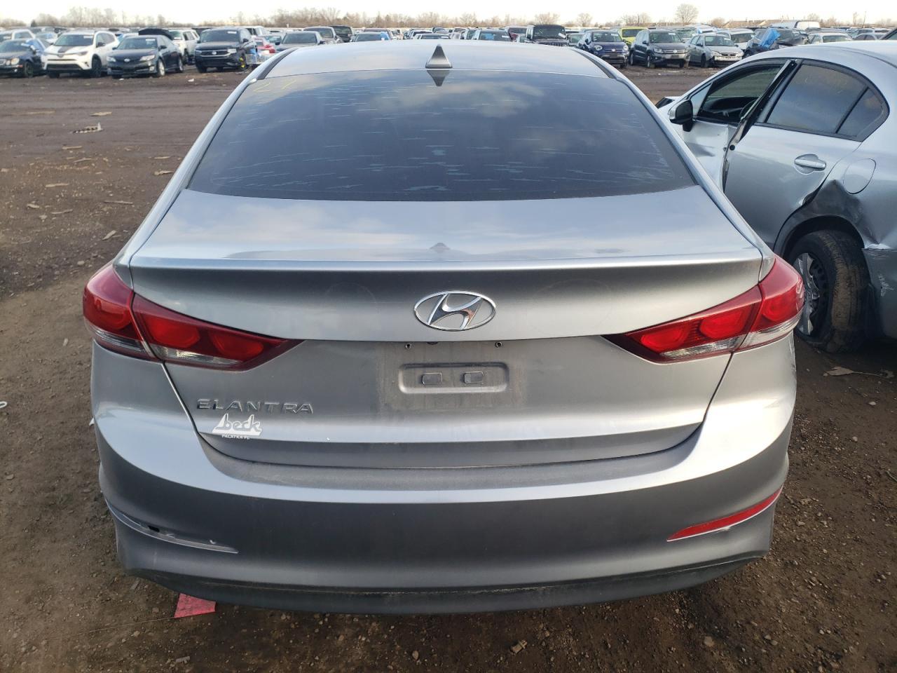 2017 HYUNDAI ELANTRA SE - Фото 6