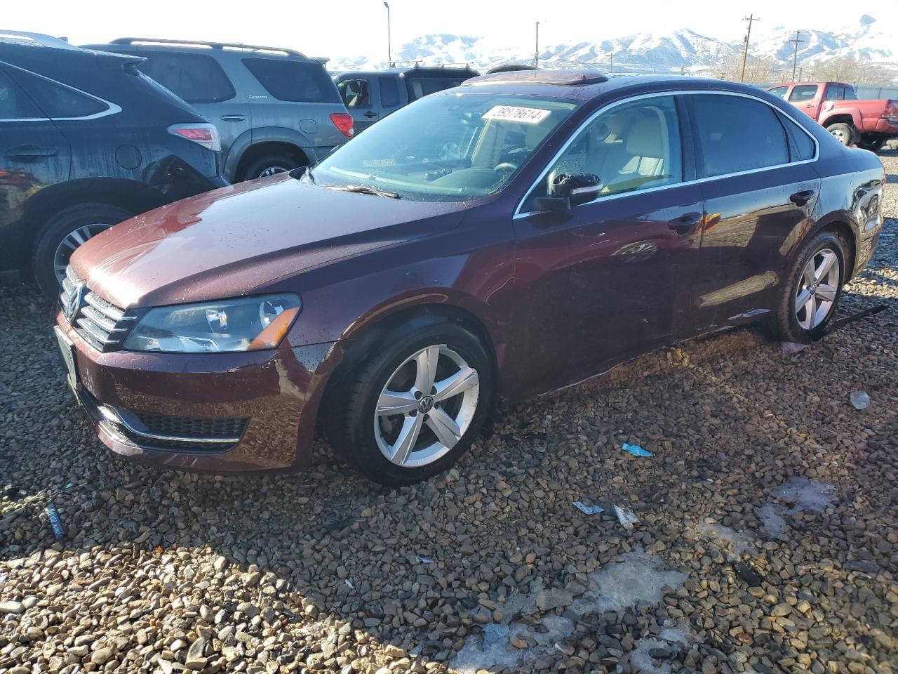2013 VOLKSWAGEN PASSAT SE