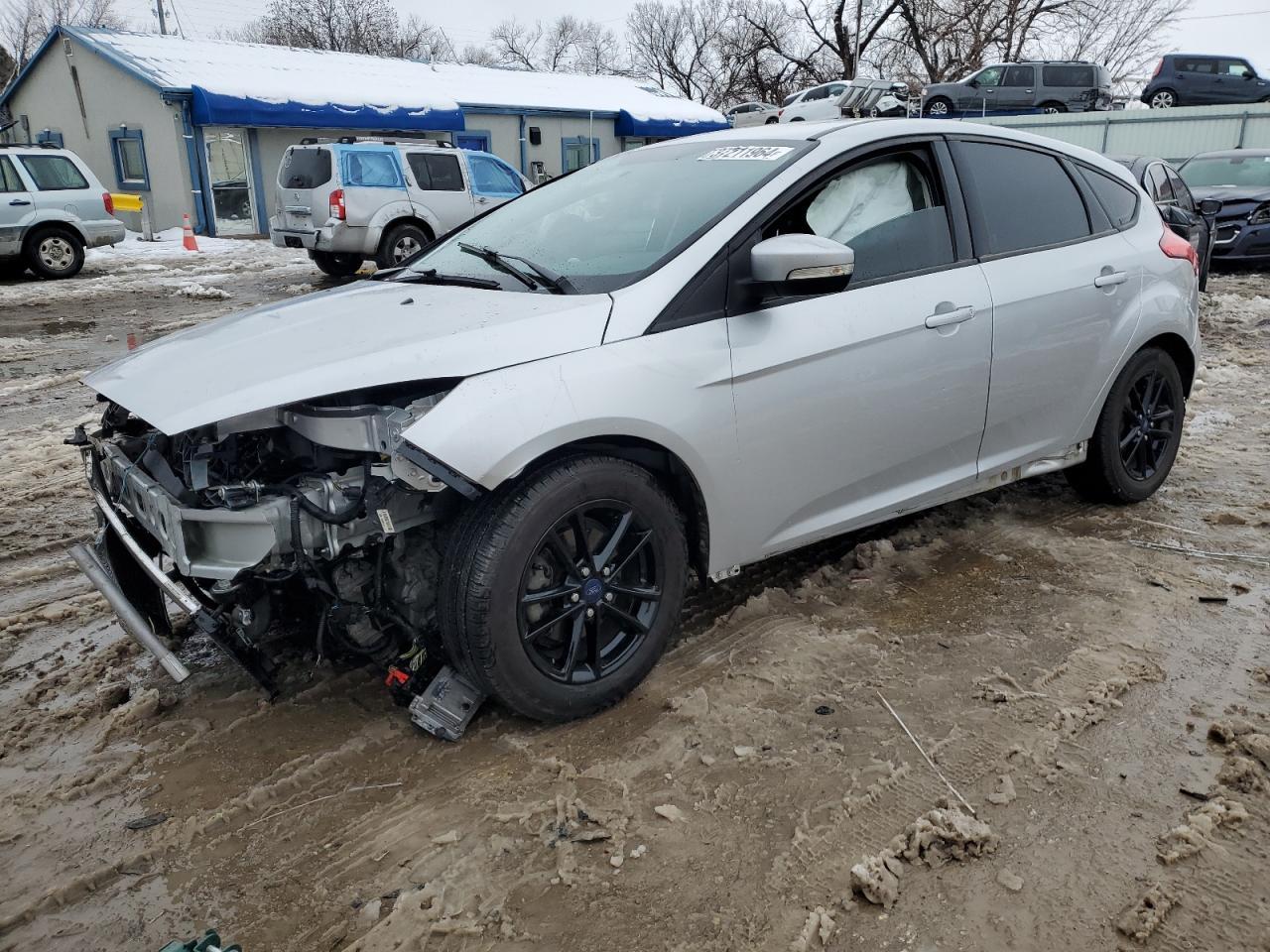 2015 FORD FOCUS SE car image