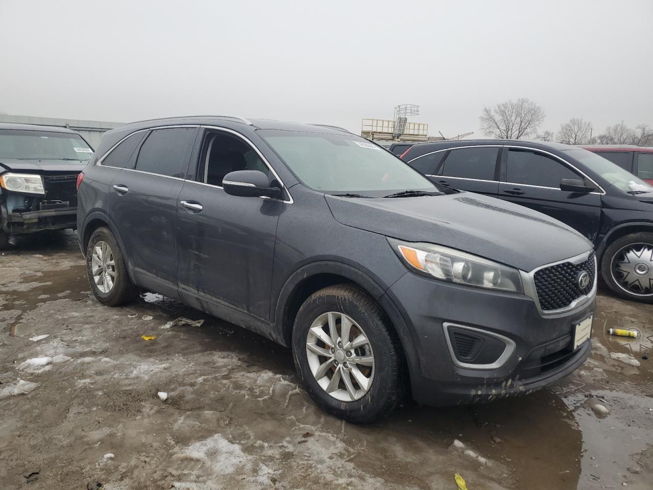 2017 KIA SORENTO LX - Фото 4