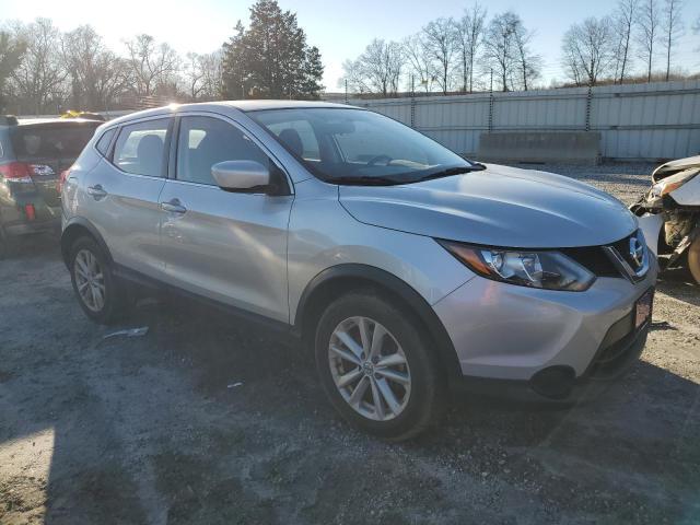 2017 Nissan Rogue Sport S - Image 4