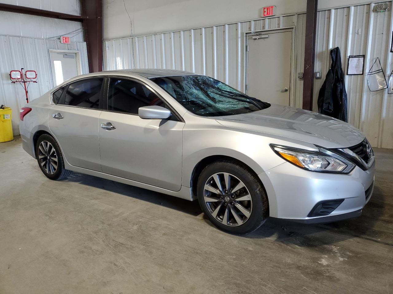 2017 NISSAN ALTIMA 2.5 - Image 4