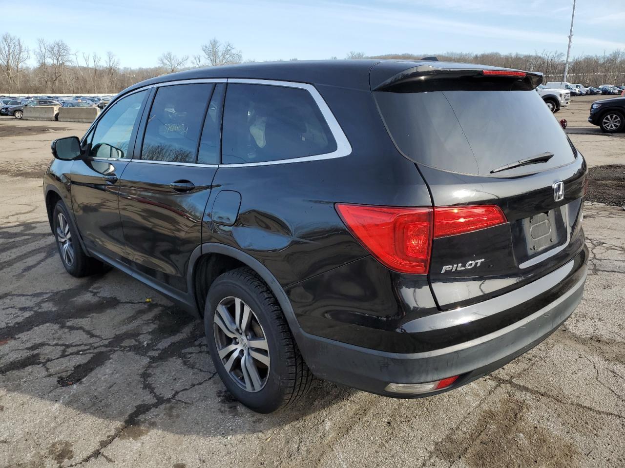 2016 HONDA PILOT EXL - Image 2