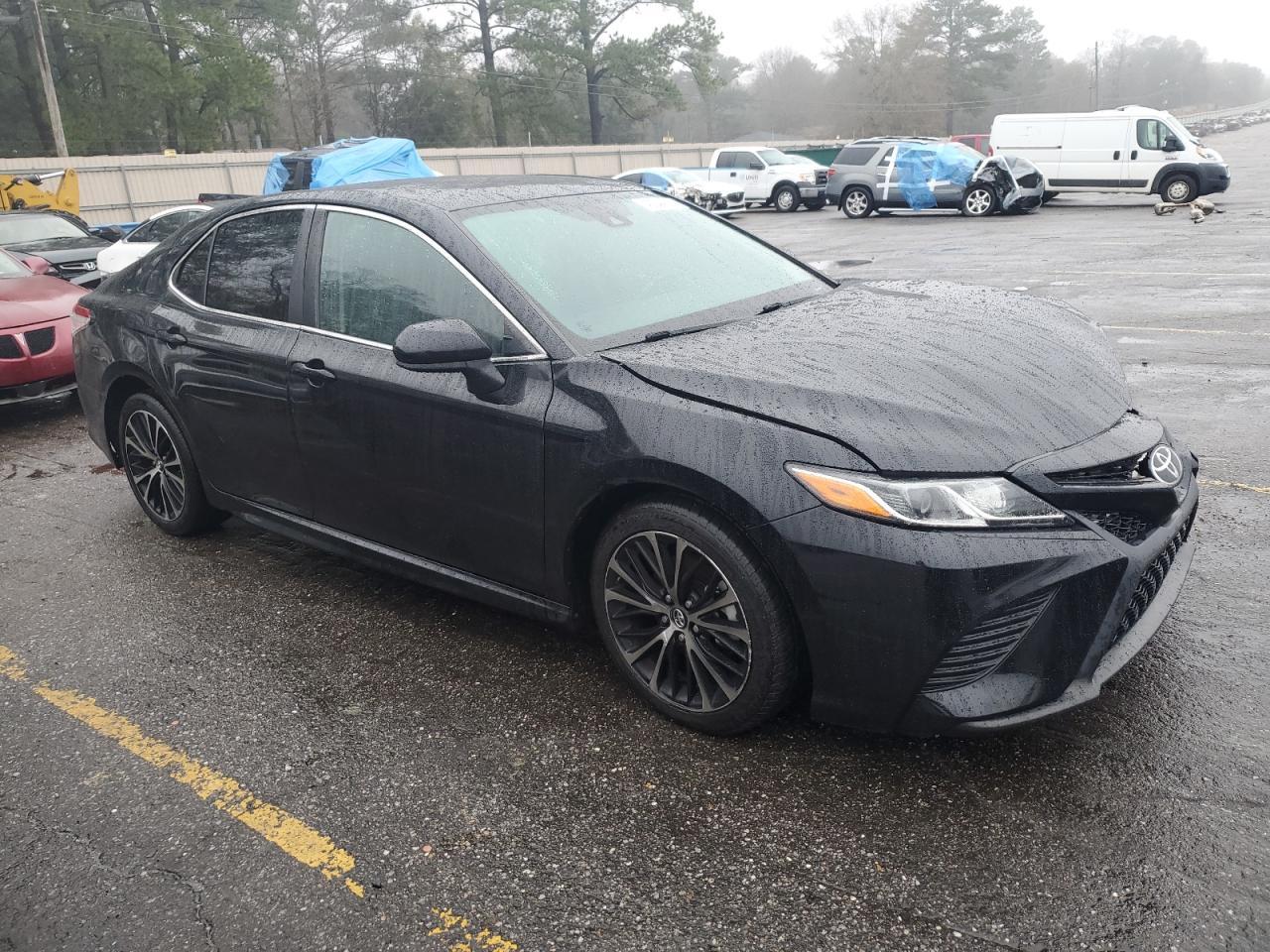 2018 TOYOTA CAMRY L - Image 4