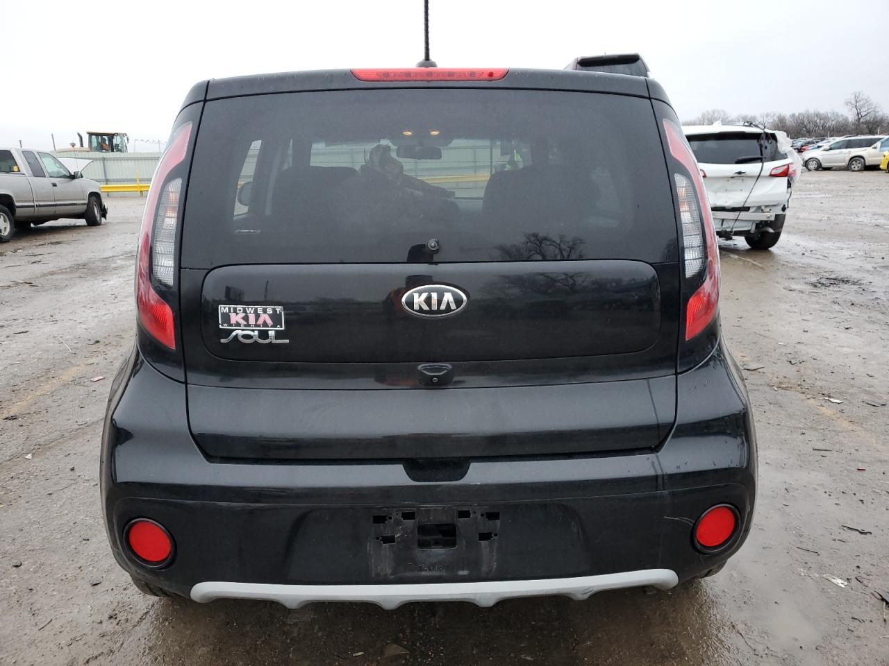 2019 KIA SOUL + - Image 6