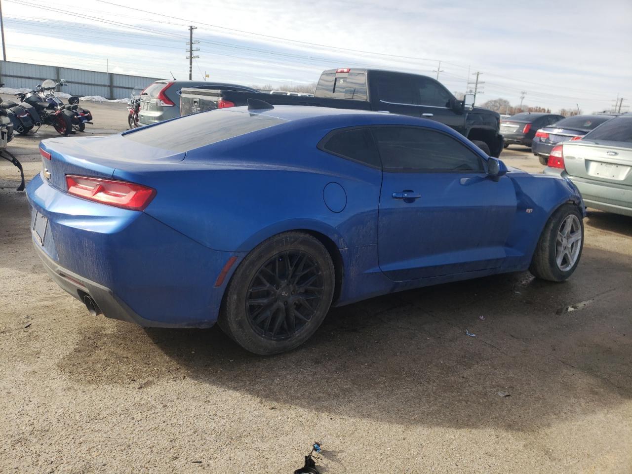 2018 CHEVROLET CAMARO LT - Image 3