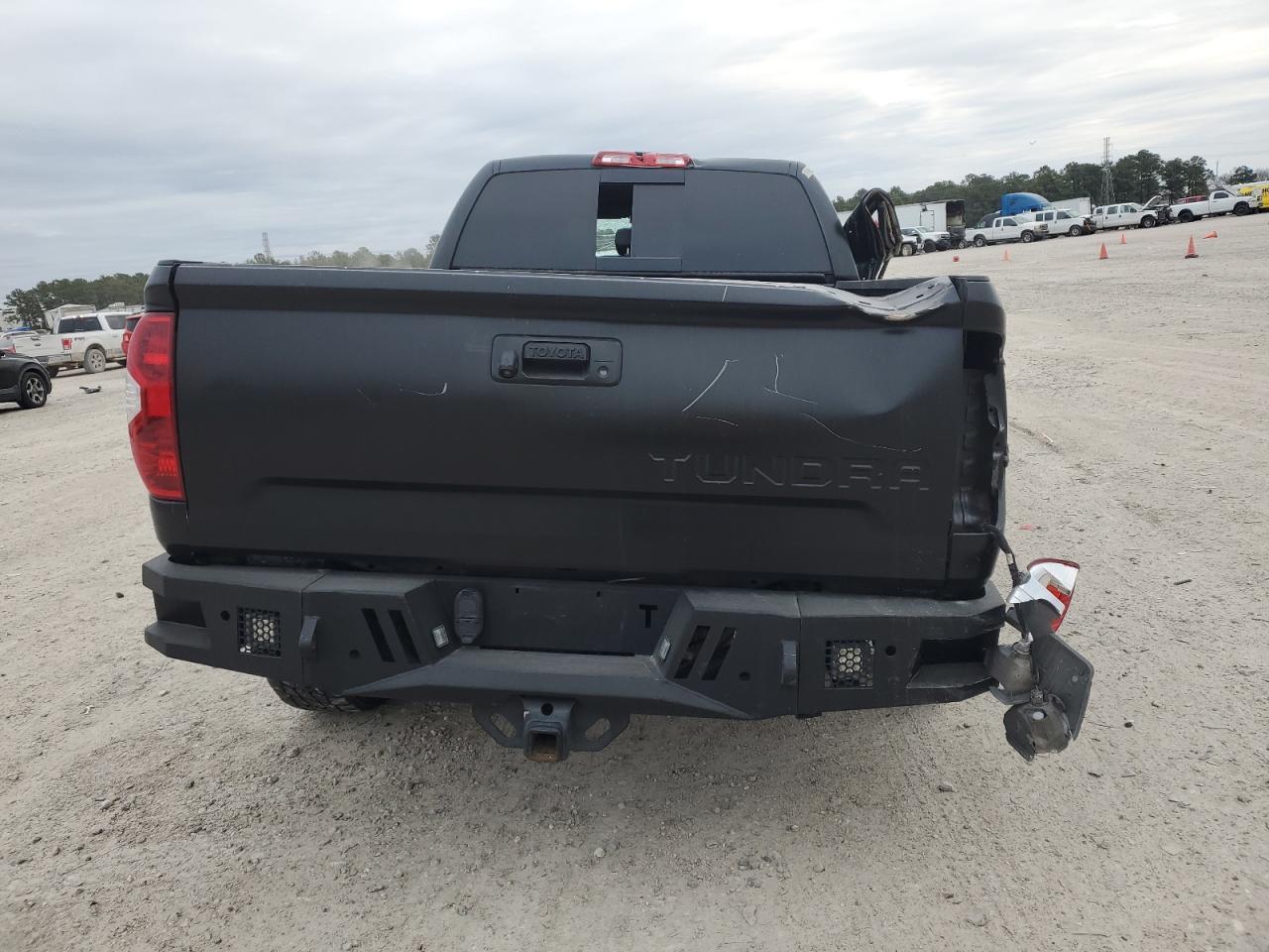 2014 TOYOTA TUNDRA DOU - Image 6