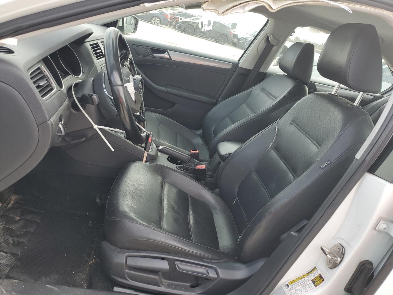 2017 VOLKSWAGEN JETTA SE - Image 7