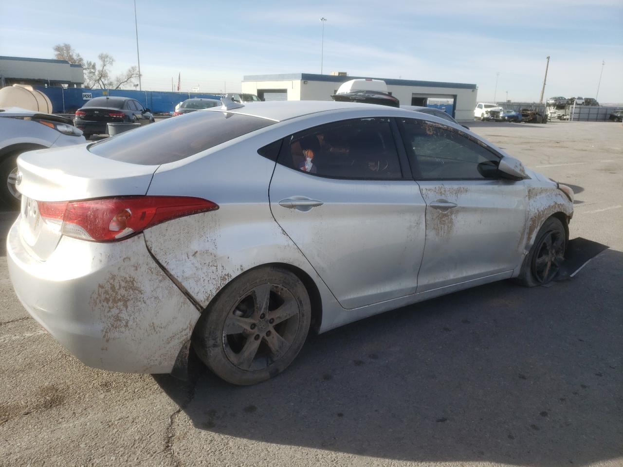 2013 HYUNDAI ELANTRA GL - Image 3