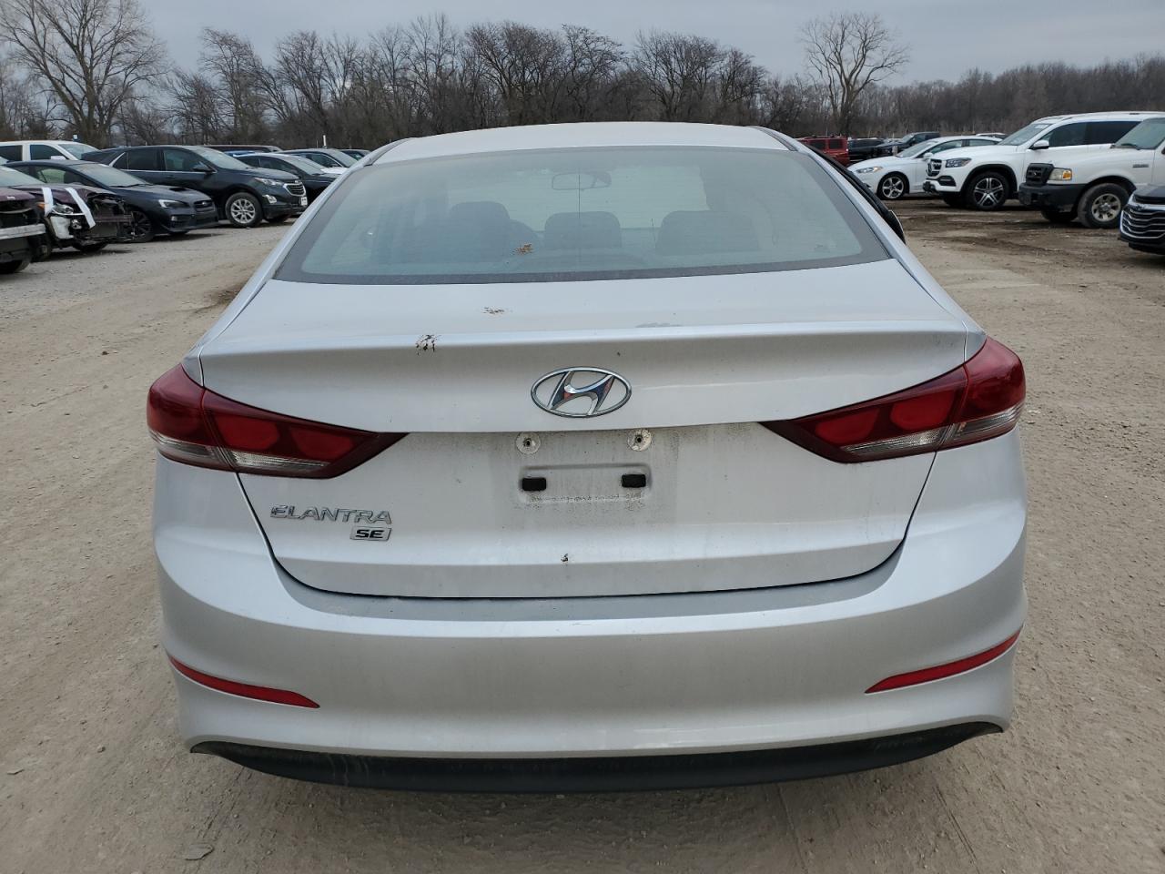 2018 HYUNDAI ELANTRA SE - Image 6