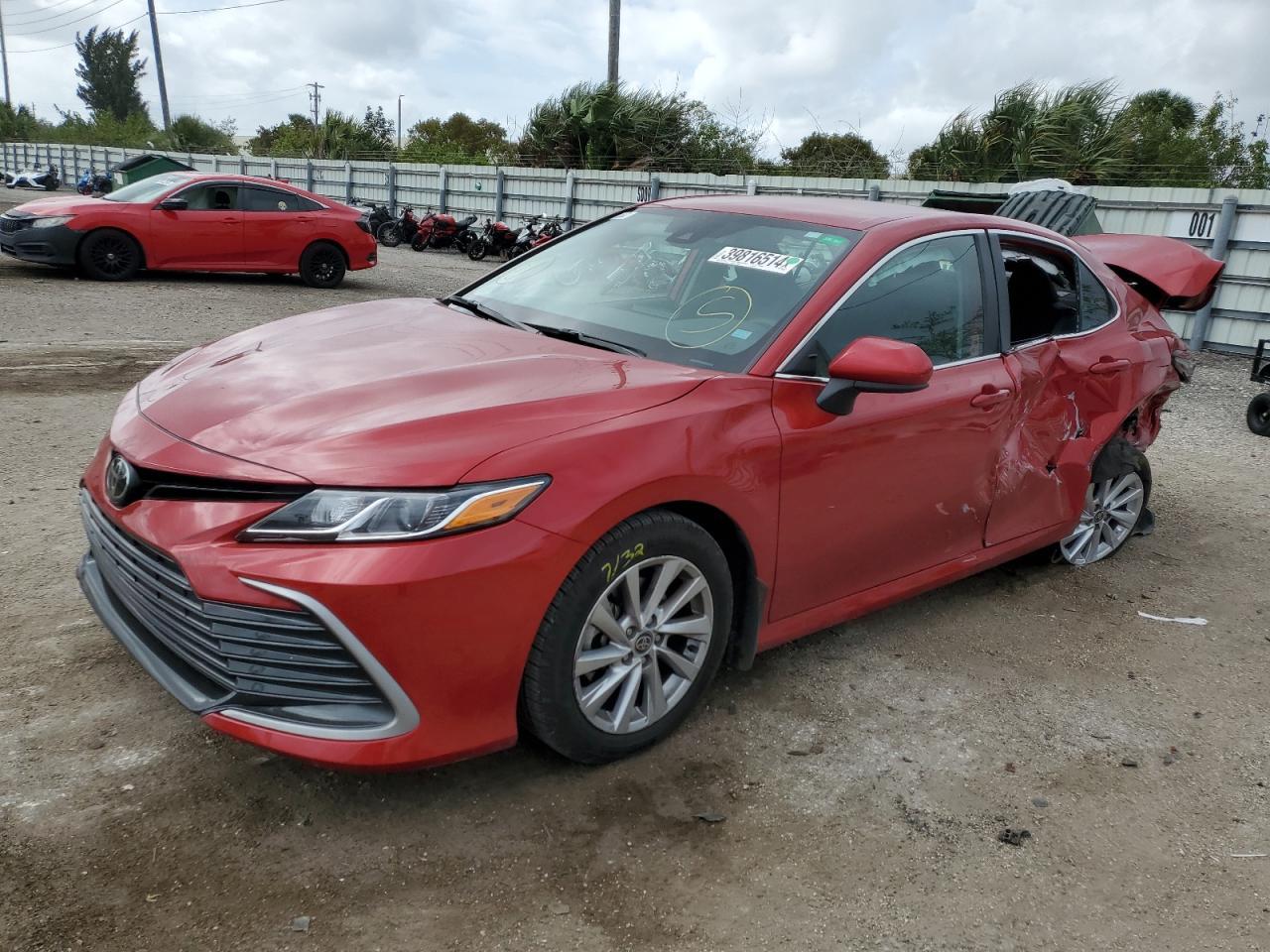 2023 TOYOTA CAMRY LE