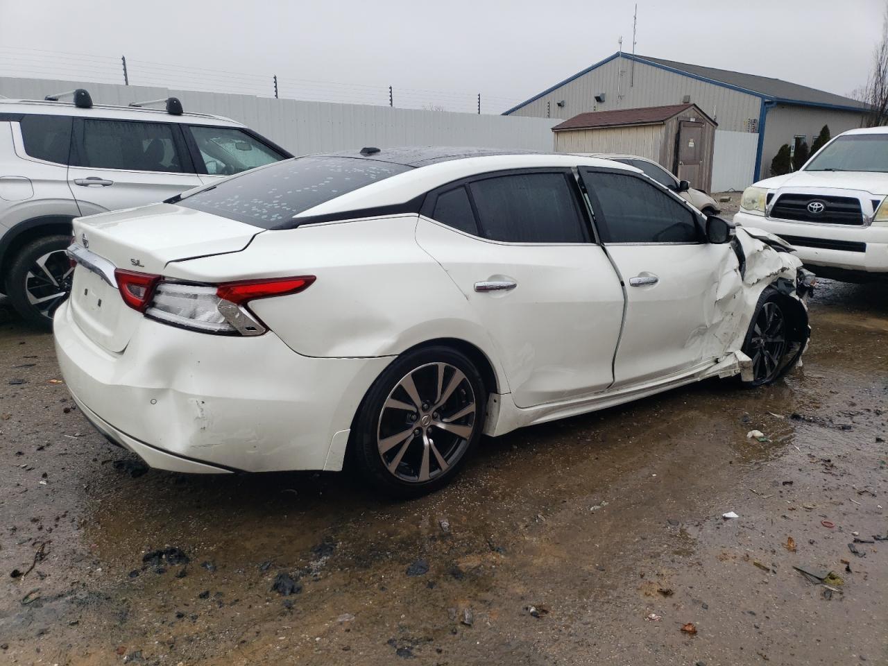 2017 NISSAN MAXIMA 3.5 - Фото 3