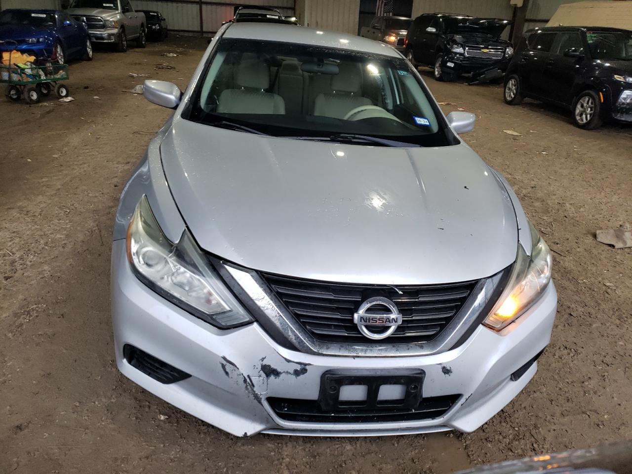 2017 NISSAN ALTIMA 2.5 - Фото 5