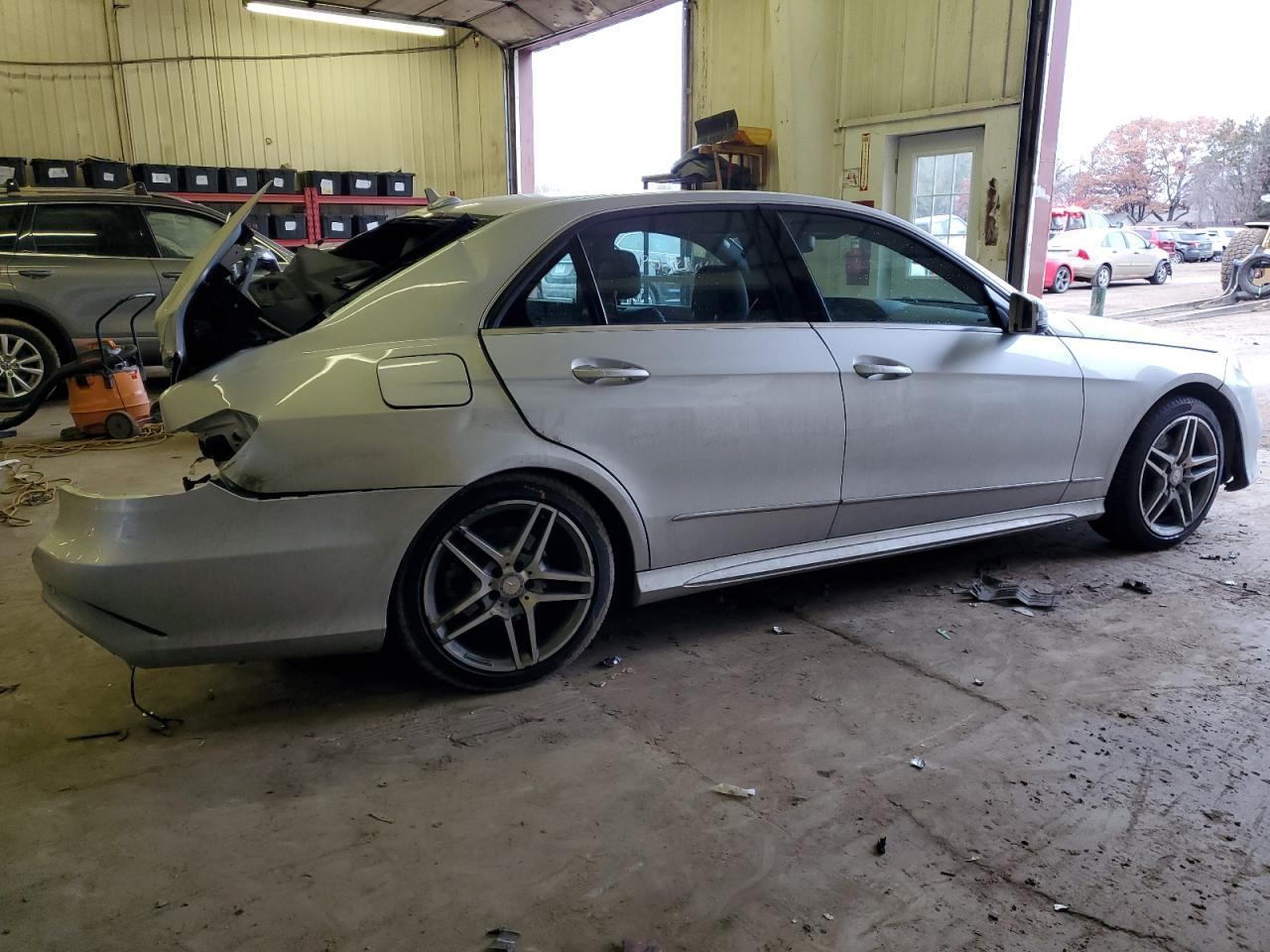 2014 MERCEDES-BENZ E 350 4MAT - Фото 3