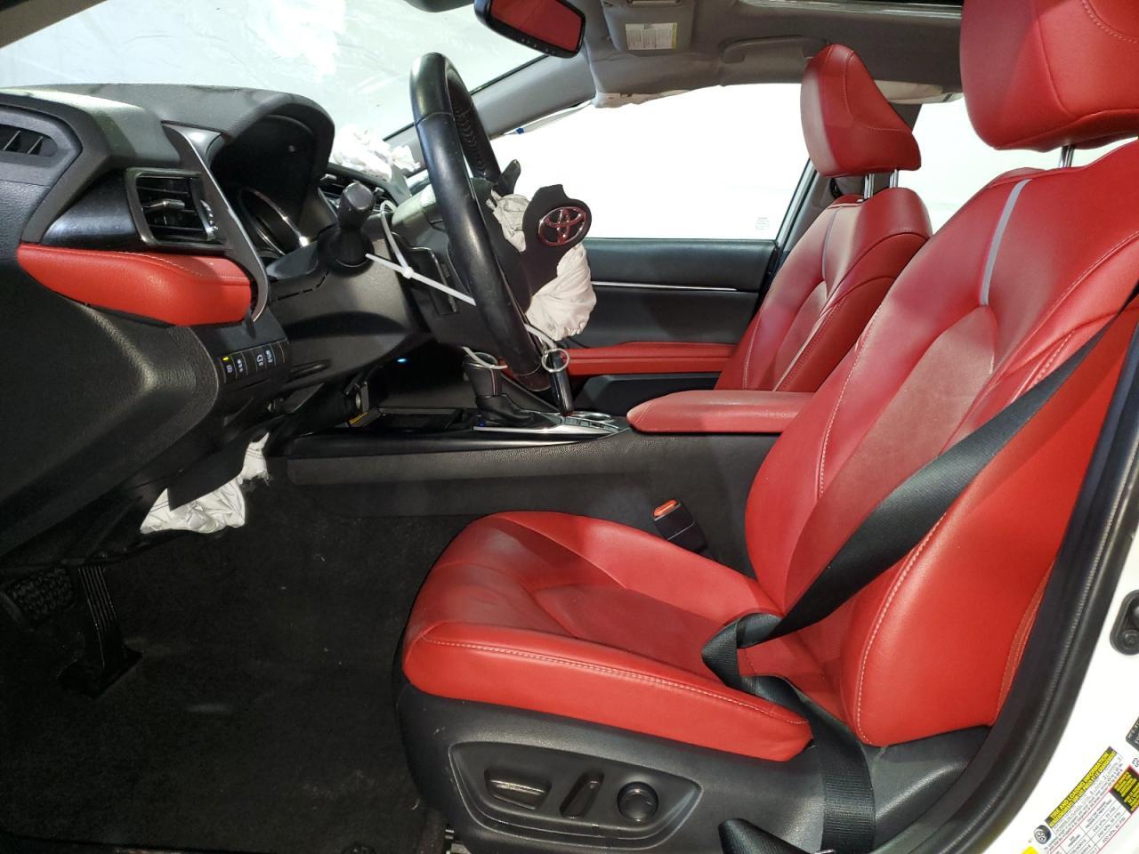 2019 TOYOTA CAMRY XSE - Image 7