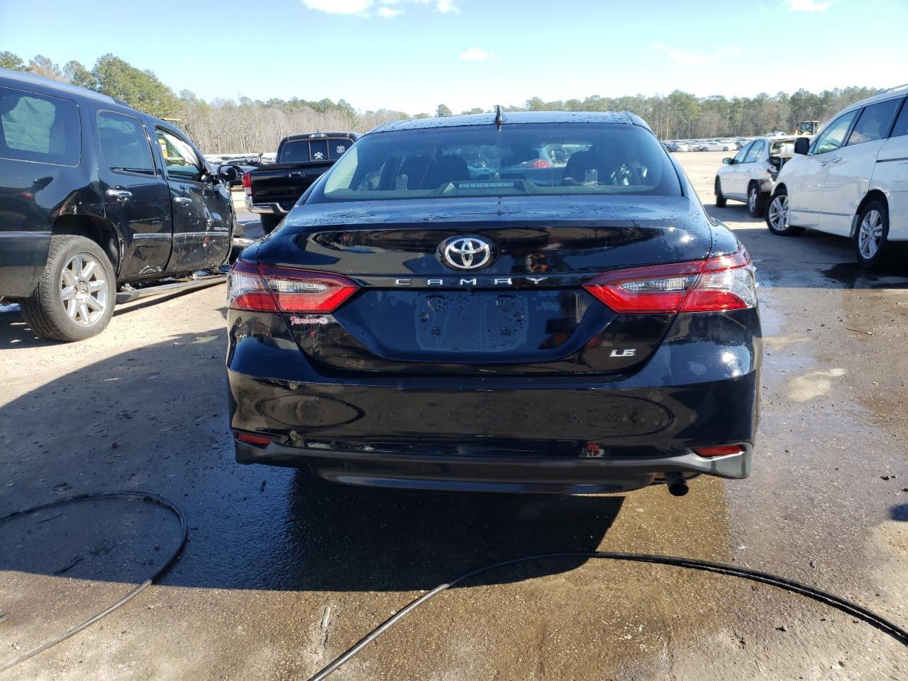 2023 TOYOTA CAMRY LE - Фото 6