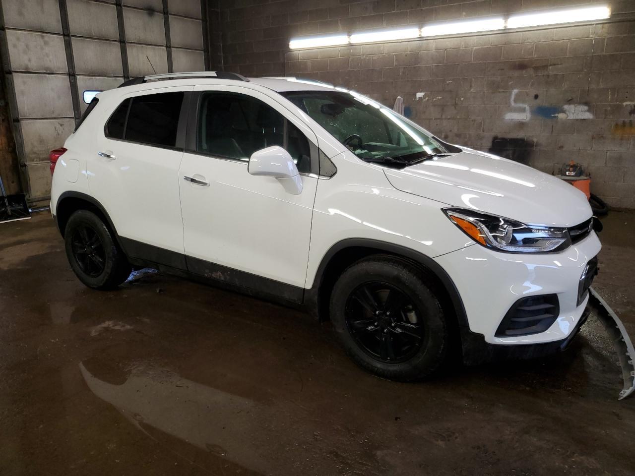 2018 CHEVROLET TRAX 1LT - Image 4