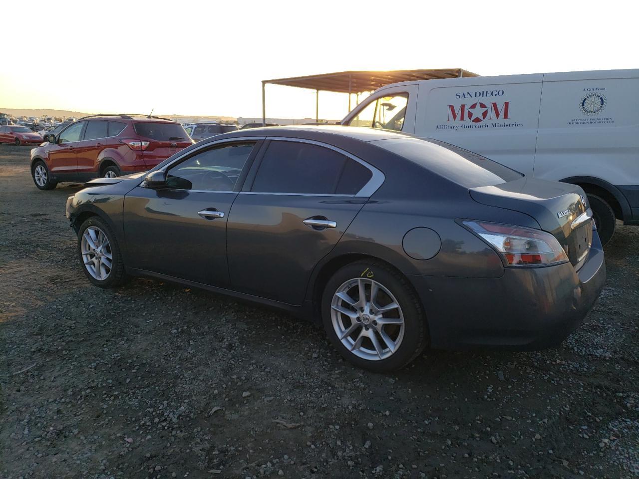 2013 NISSAN MAXIMA S - Фото 2