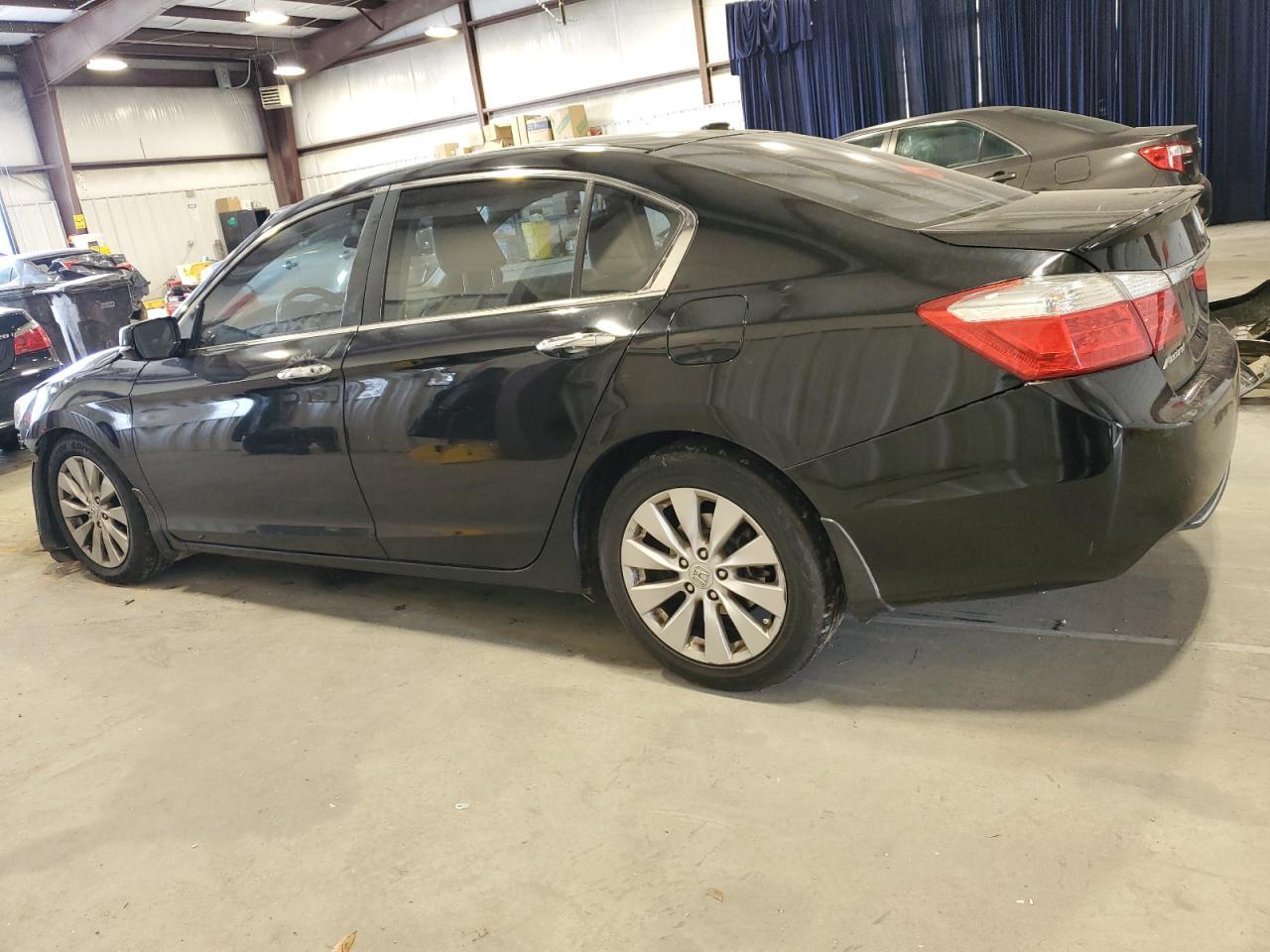 2015 HONDA ACCORD EXL - Image 2