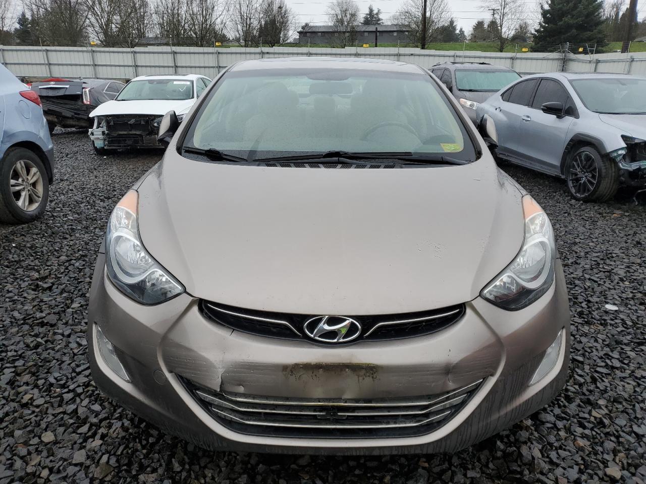 2011 HYUNDAI ELANTRA GL - Image 5