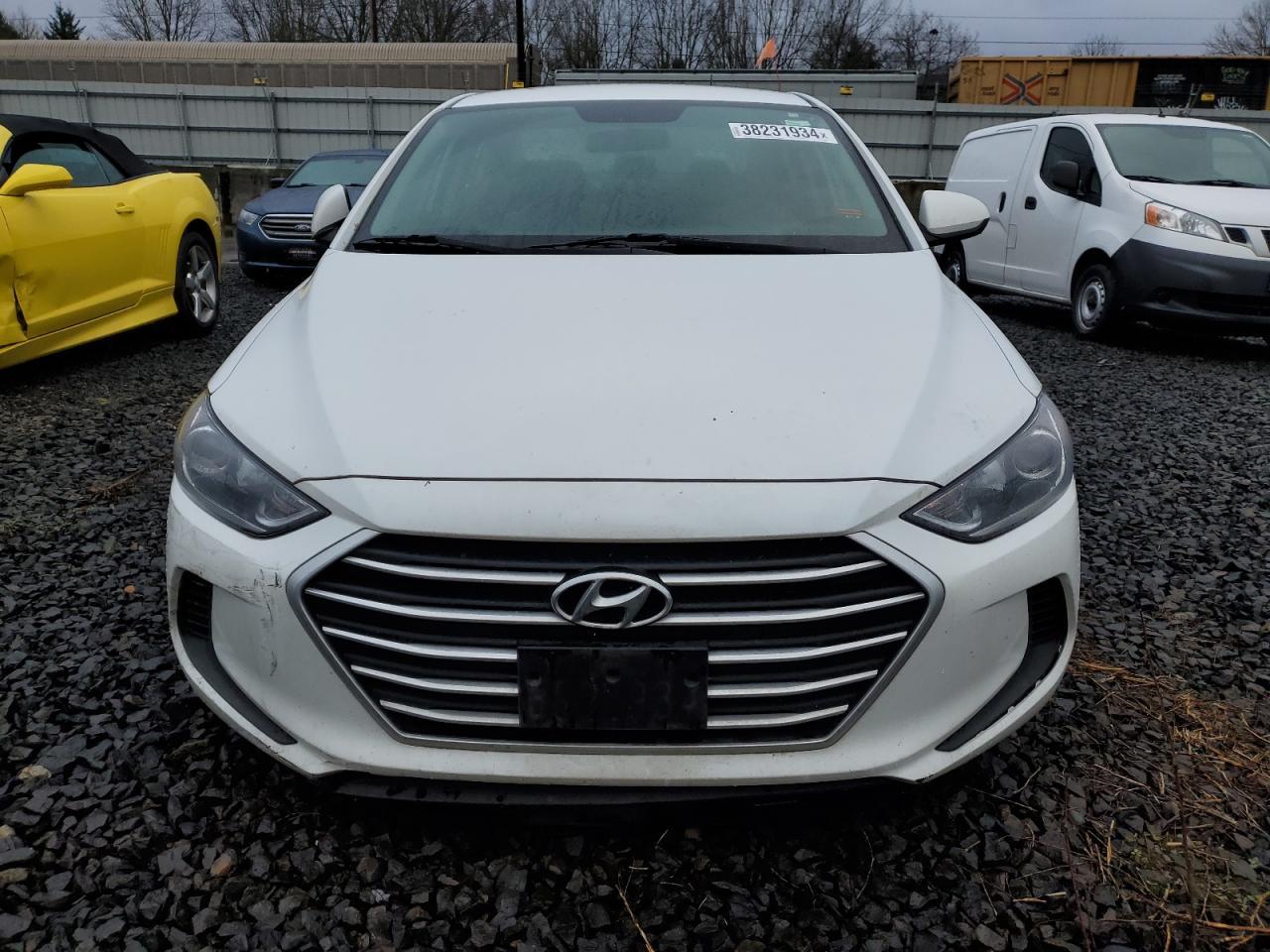 2018 HYUNDAI ELANTRA SE - Фото 5