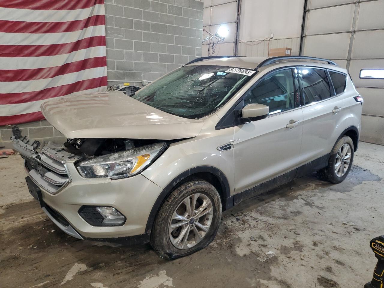 2018 FORD ESCAPE SE car image