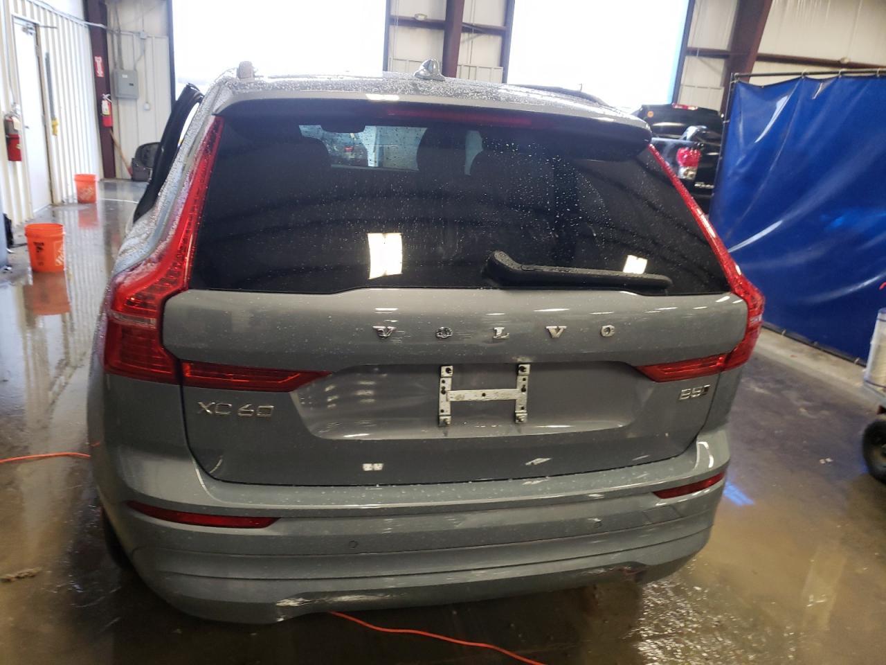 2022 VOLVO XC60 B5 MO - Фото 6