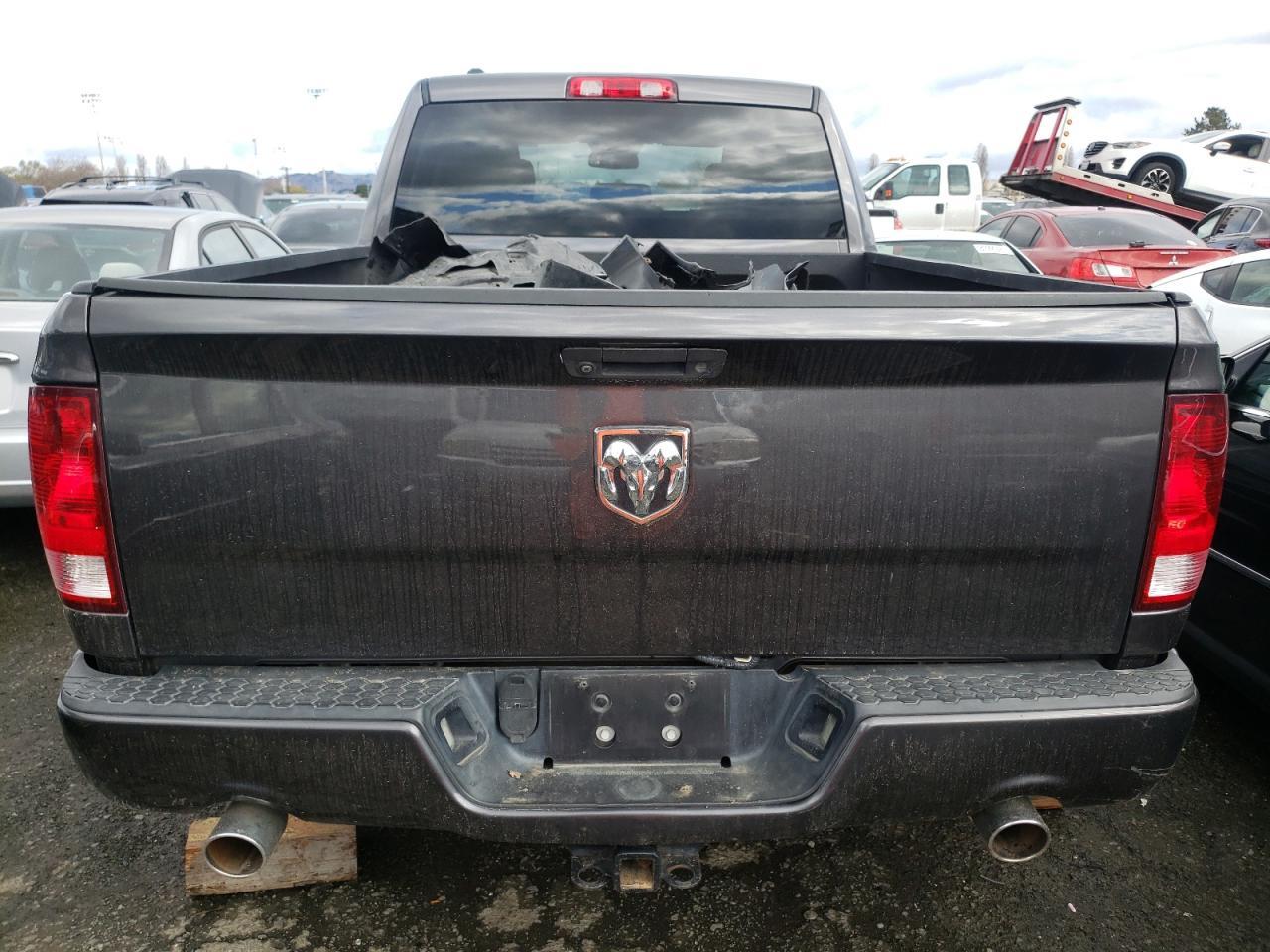 2015 RAM 1500 ST - Image 6