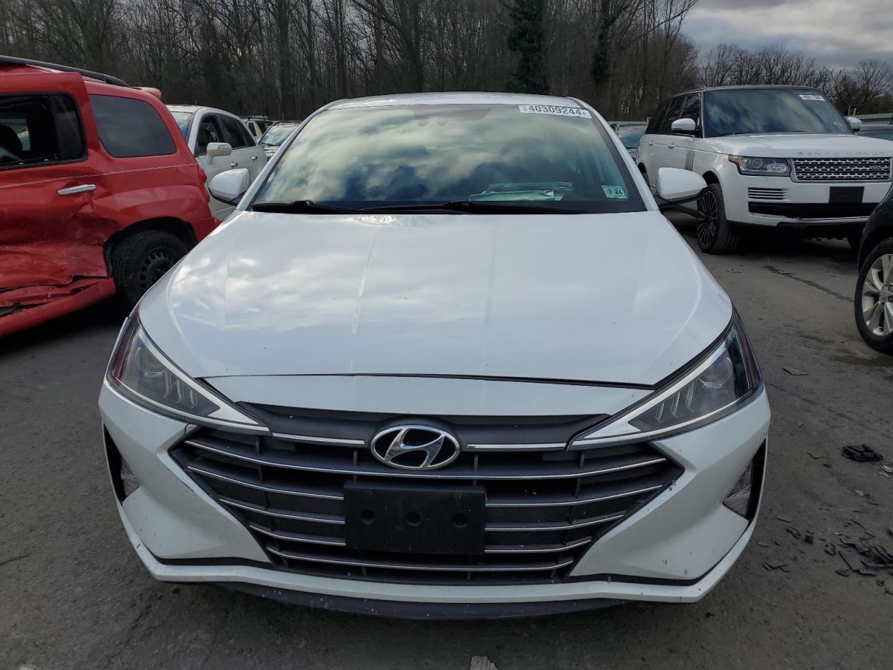 2019 HYUNDAI ELANTRA SE - Фото 5