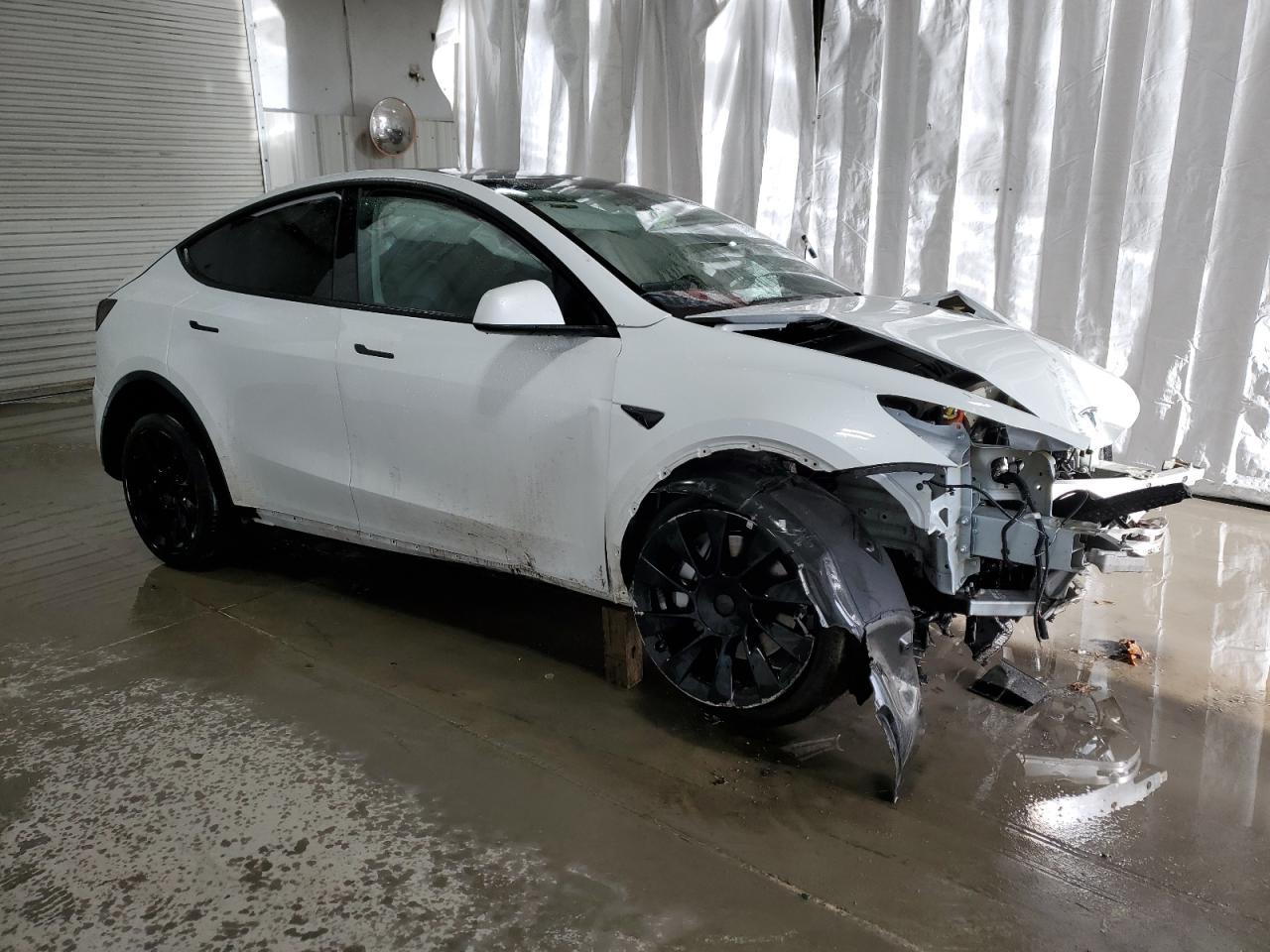 2022 TESLA MODEL Y - Image 4