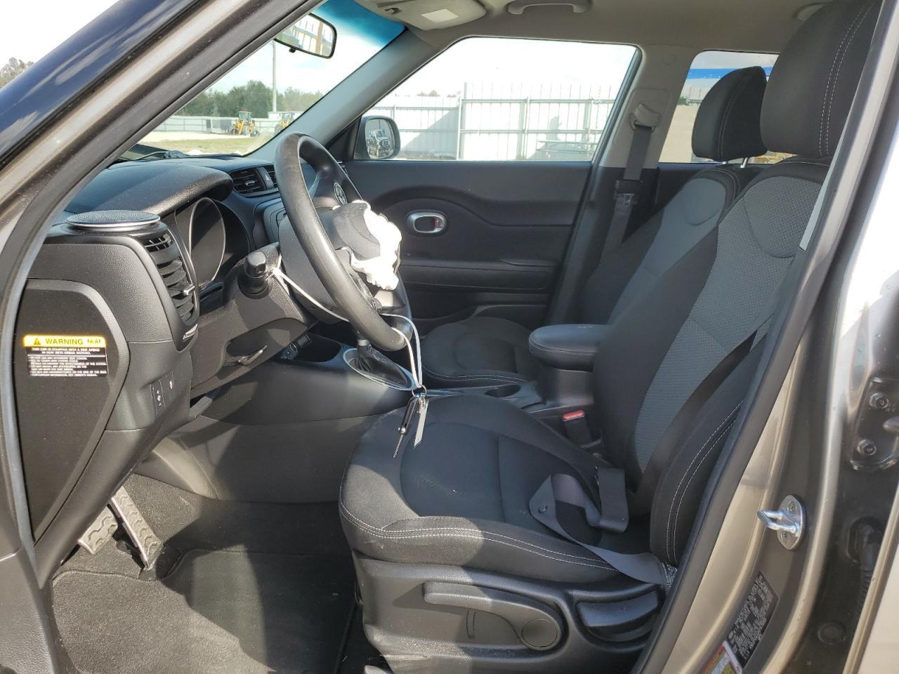 2017 KIA SOUL + - Фото 7
