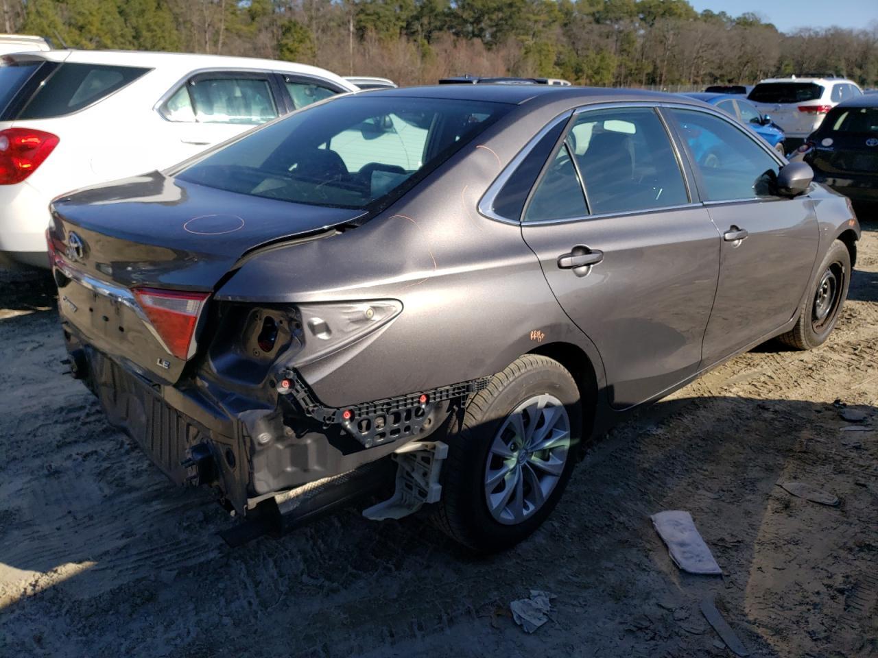 2016 TOYOTA CAMRY LE - Фото 3
