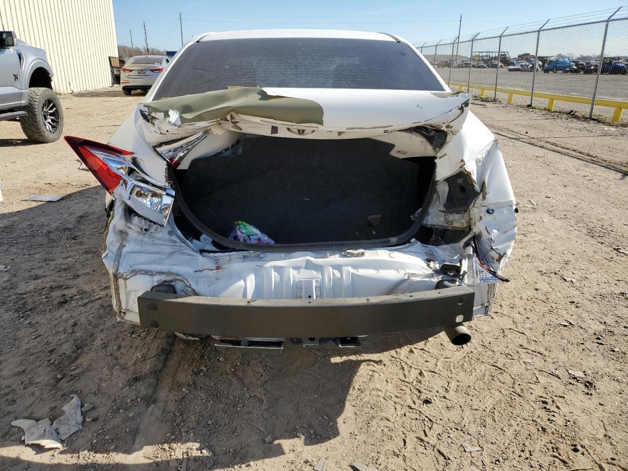 2016 TOYOTA COROLLA L - Фото 6