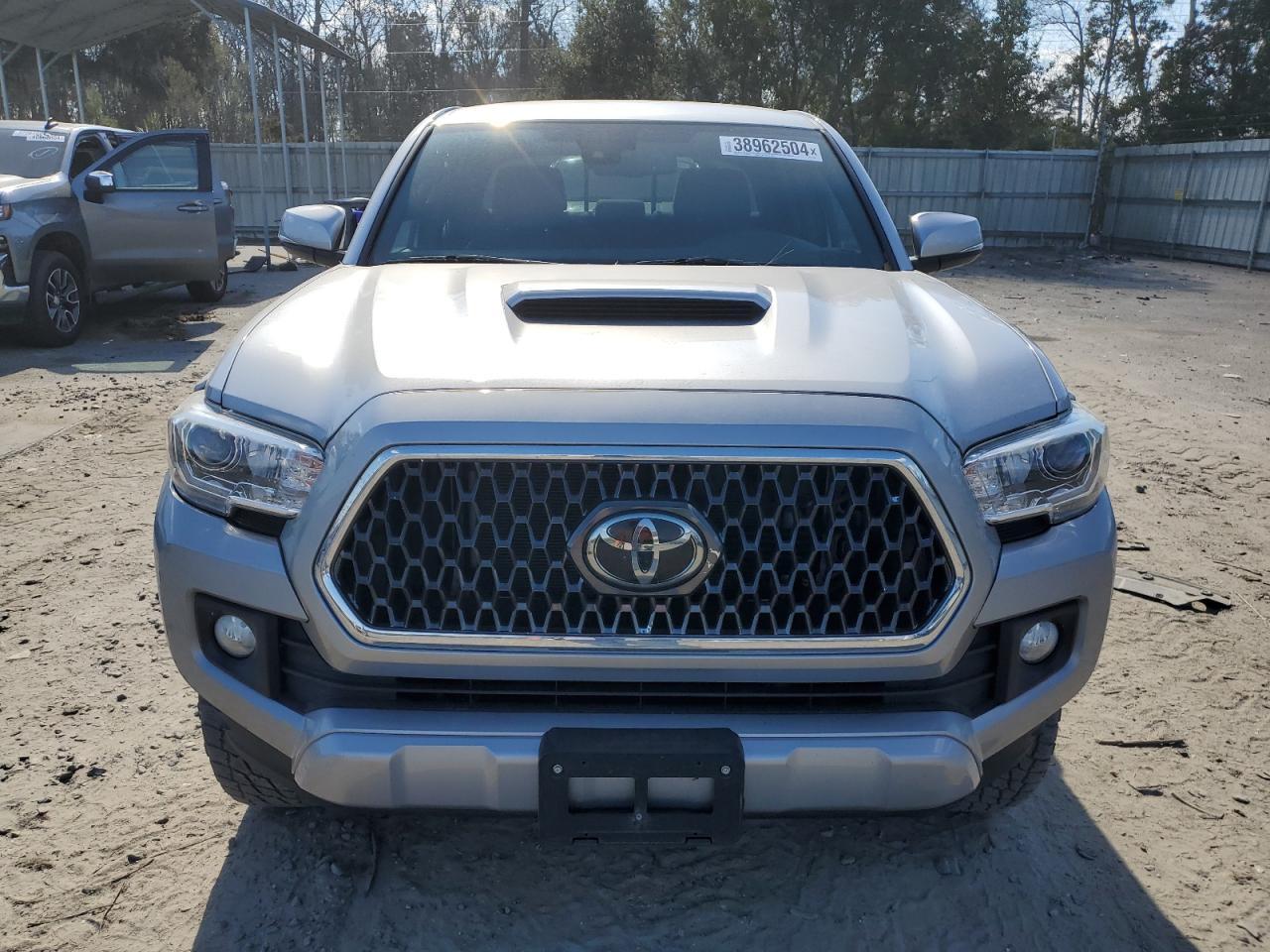 2019 TOYOTA TACOMA DOU - Фото 5