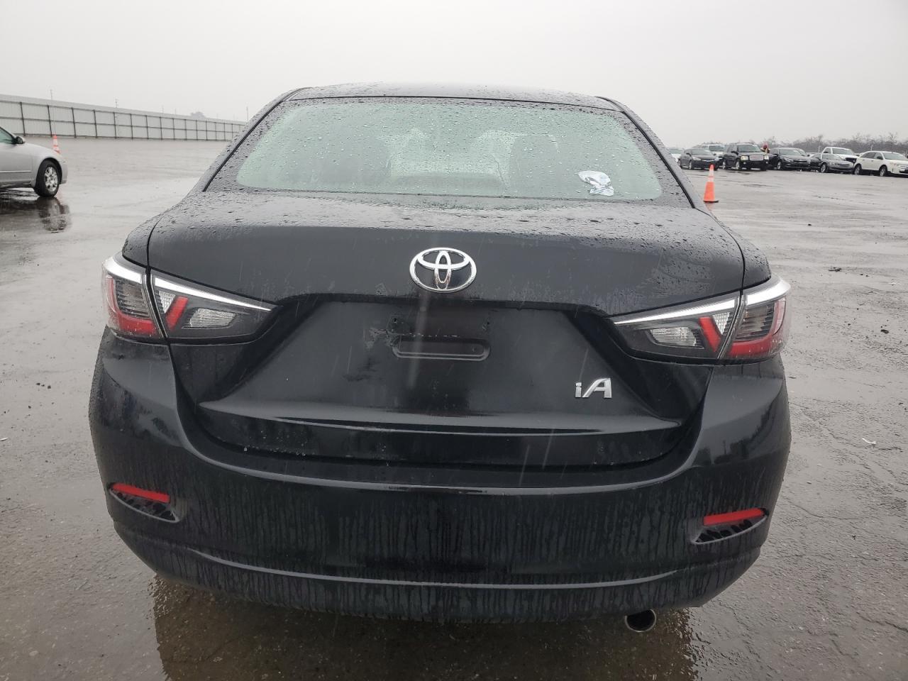2017 TOYOTA YARIS IA - Фото 6