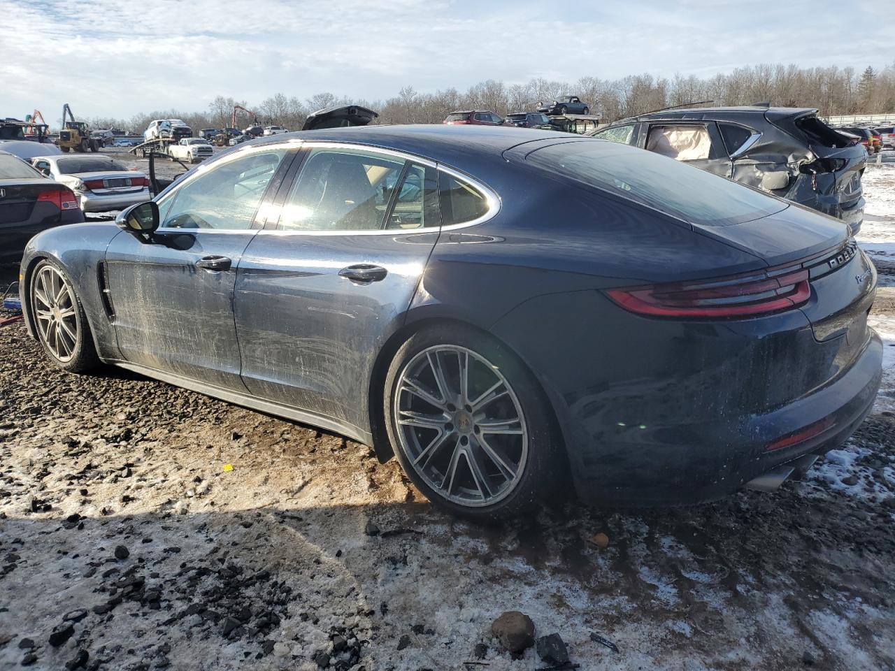 2018 PORSCHE PANAMERA 4 - Фото 2
