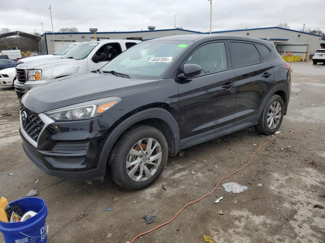 2020 HYUNDAI TUCSON SE car image